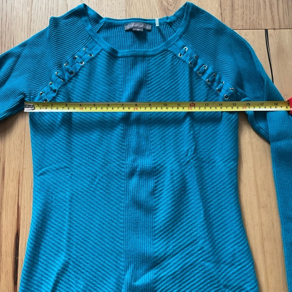Metric Teal Long Sleeve Women's Sweater, Size Medium - Picture 7 of 7